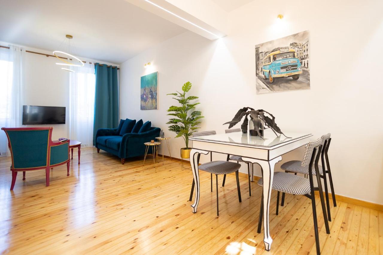 Royal View - Corfu Town Apartment *